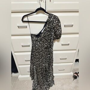 One shoulder fitting dress Astr the label dress